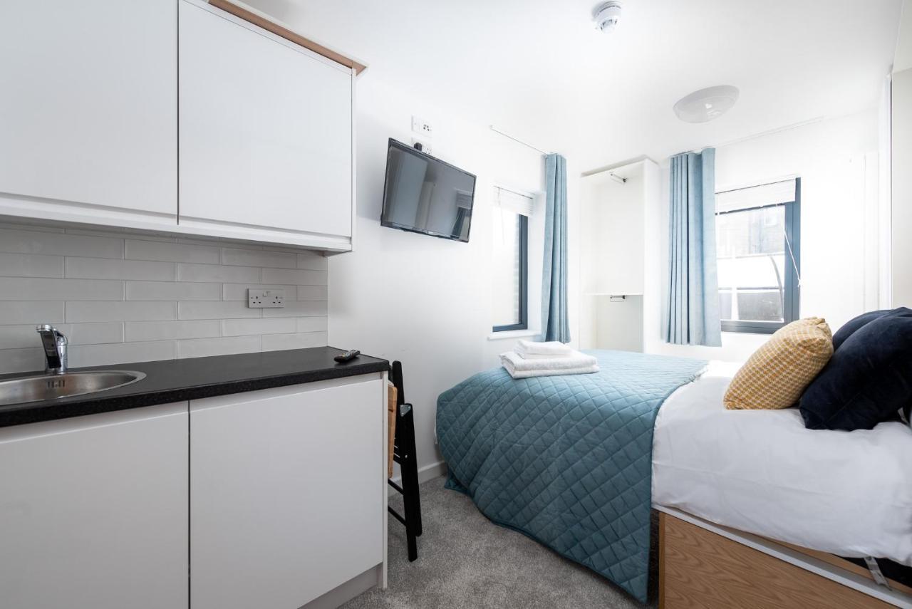 Queen'S Drive Aparthotel Londýn Exteriér fotografie
