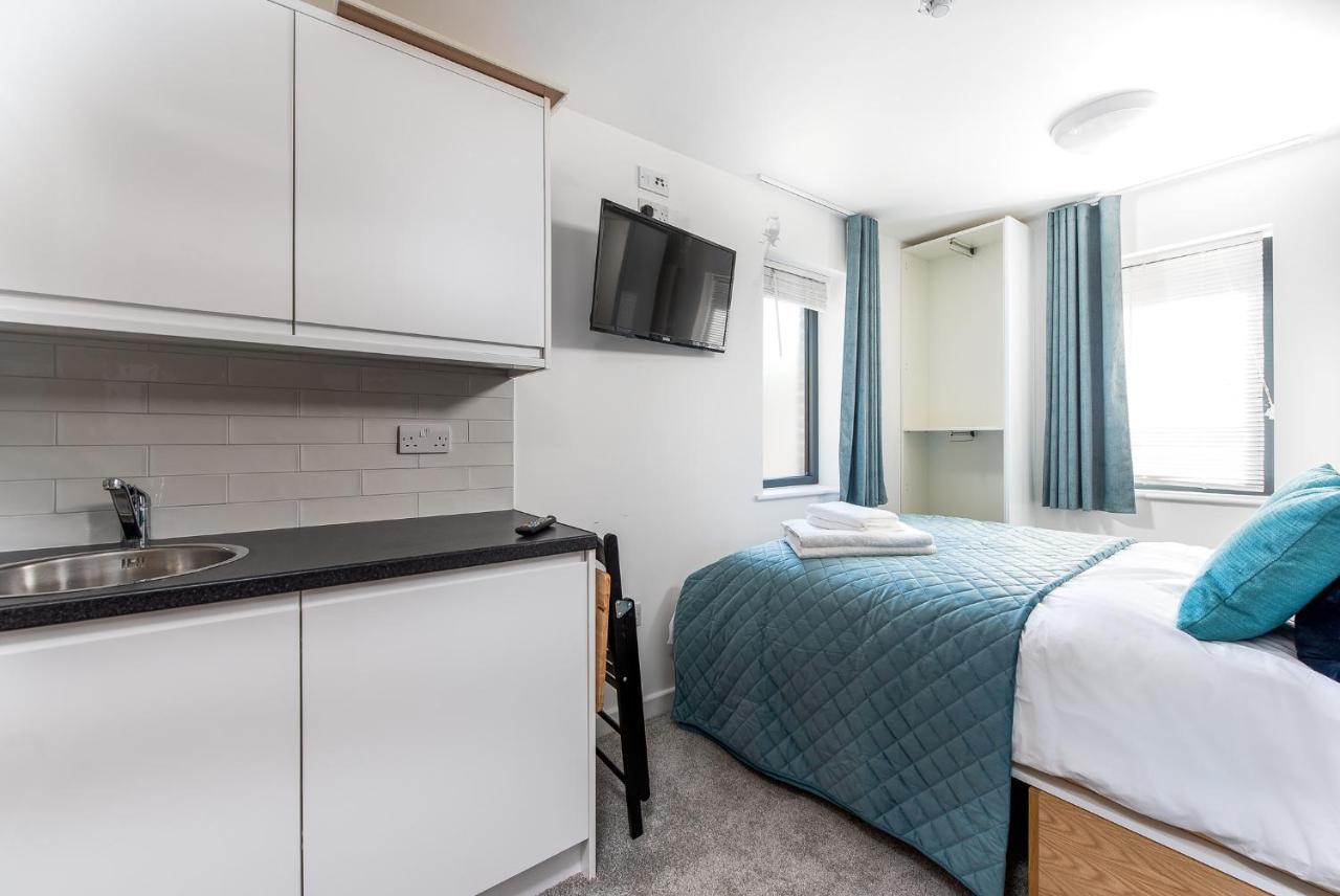 Queen'S Drive Aparthotel Londýn Exteriér fotografie